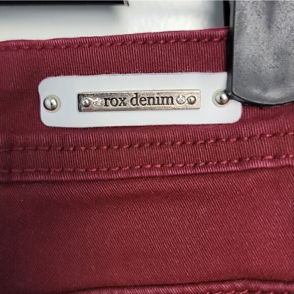 JUNIORS ROX DENIM Skinny Jeans - Picture 5 of 10